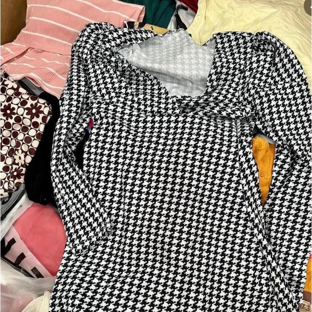 30 pieces Clothing amazon women target walmart liquidation wholesale mixed_3